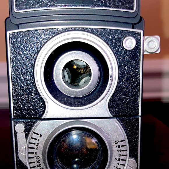 VINTAGE STYLE CAMERA SHARPENER📸🎞 - Picture 2 of 3